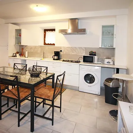 Non Agibile Definitivamente Semesterbostad Colico