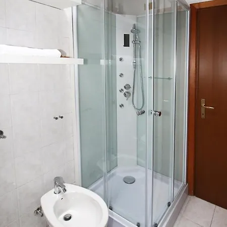 Non Agibile Definitivamente Casa de Férias Colico