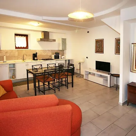 Non Agibile Definitivamente Tatil Evi