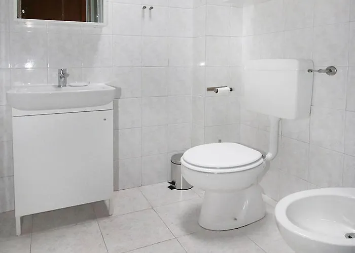 Non Agibile Definitivamente * Colico