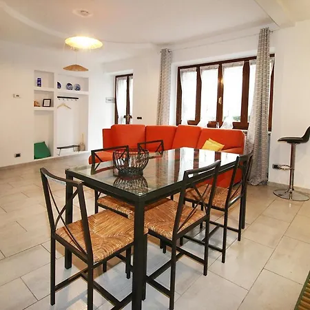 Non Agibile Definitivamente * Colico